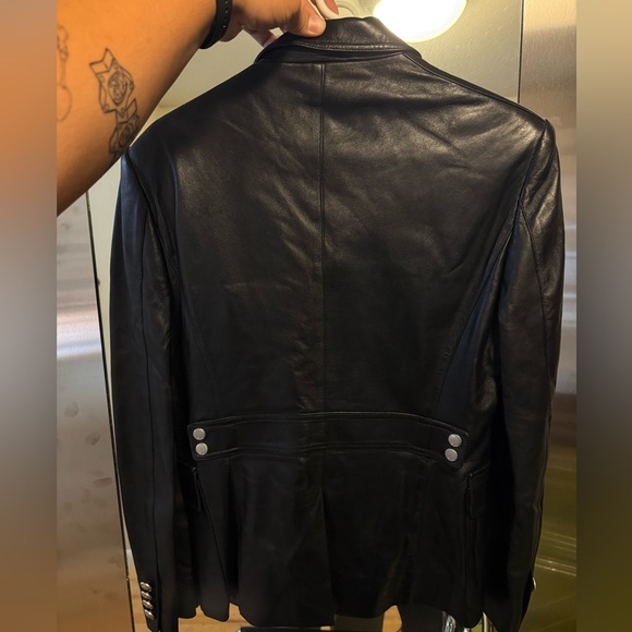 Gucci Women’s Black Leather Blazer Silver Buttons Size 46 Made in Italy - Picture 8 of 8